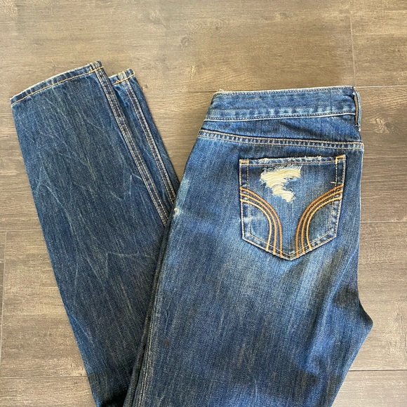 Hollister ripped jeans - Picture 4 of 6